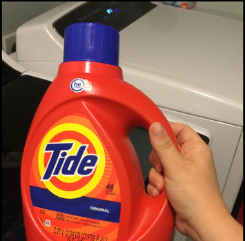 Photo of Tide Original Scent HE Turbo Clean Liquid Laundry Detergent uploaded by Megan C.