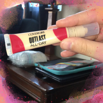 Photo of COVERGIRL Outlast All-Day Soft Touch Concealer uploaded by Jeysa D.