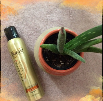 Photo of Suave® Professionals® Keratin Infusion Dry Shampoo uploaded by Krista J.