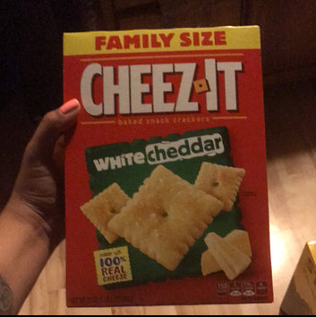 Photo of Cheez-It® Sunshine Baked Snack Crackers White Cheddar uploaded by Adelina G.