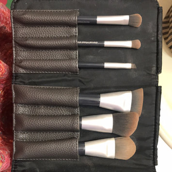 Photo of SEPHORA COLLECTION Deluxe Charcoal Antibacterial Brush Set uploaded by Hanna B.