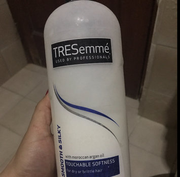 Photo of TRESemmé Smooth & Silky Conditioner uploaded by Julia V.