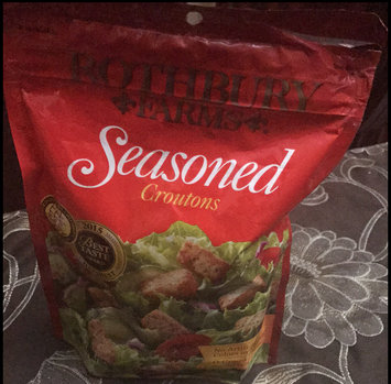 Photo of Rothbury Farms Seasoned Croutons uploaded by Julia V.