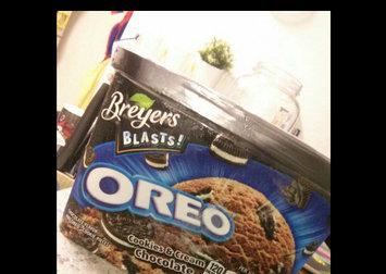 Photo of Breyers® Oreo uploaded by Paola B.
