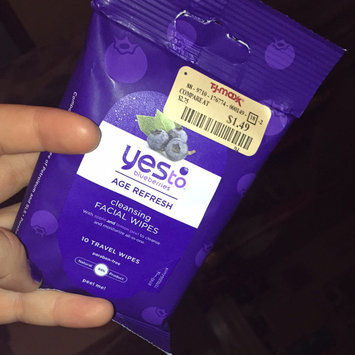 Photo of Yes To Blueberries Cleansing Facial Wipes uploaded by Maddie Grace P.