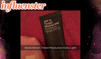 Photo of BOBBI BROWN Nude Finish Tinted Moisturizer SPF 15 uploaded by member-b24377b03