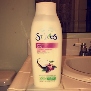 Photo of St. Ives Triple Butters Indulgent Coconut Milk Body Wash uploaded by Alyssa B.
