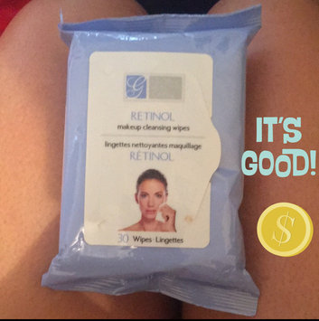 Photo of Global Beauty Care Retinol Makeup Cleaning Wipes uploaded by Bergineliz R.