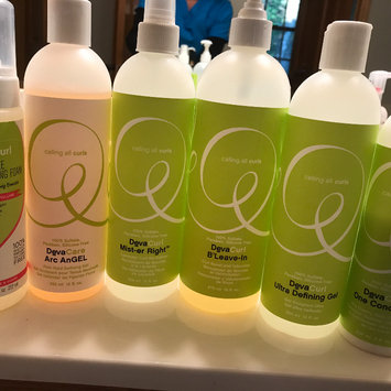 Photo of DevaCurl Frizz-Free Volumizing Foam, Lightweight Body Booster uploaded by Teresa C.