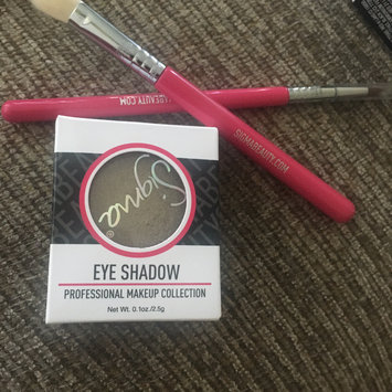 Photo of Sigma Beauty Sigma Loose Shimmer - Gilded uploaded by Angie A.