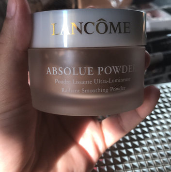Photo of Lancôme Absolue Powder Radiant Smoothing Powder uploaded by Leticia B.