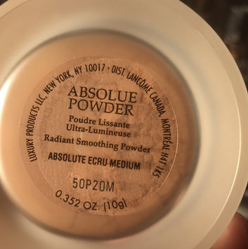Photo of Lancôme Absolue Powder Radiant Smoothing Powder uploaded by Leticia B.