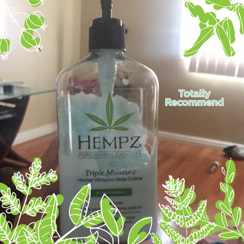 Photo of Hempz Triple Moisture Herbal Whipped Body Crème, 17 Fluid Ounce uploaded by Silvie P.