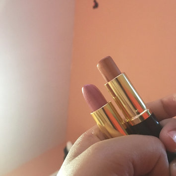 Photo of Estée Lauder Signature Hydra Lustre Lipstick uploaded by Karina G.