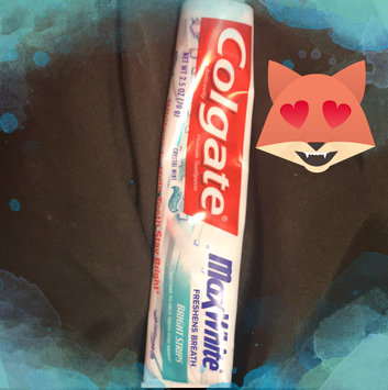 Photo of Colgate® MaxFresh® with WHITENING MINI BREATH STRIPS Toothpaste Cool Mint uploaded by Greenlifeubge W.