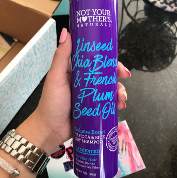 Photo of Not Your Mother's® Naturals Linseed Chia Blend & French Plum Seed Oil Volume Boost Tapioca & Rice Dry Shampoo uploaded by Carina K.