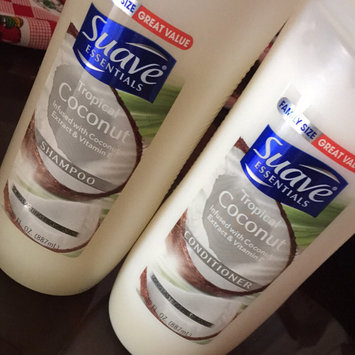 Photo of Suave® Essentials Tropical Coconut Conditioner uploaded by Diana Chanin S.