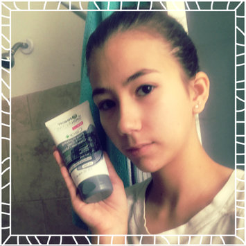 Photo of Garnier SkinActive Clean+ Pore Purifying 2-In-1 Clay Cleanser Mask uploaded by Hannah S.