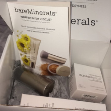 Photo of bareMinerals Blemish Rescue Skin-Clearing Loose Powder Foundation uploaded by Victoria O.