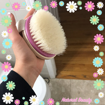 Photo of Eco Tools Dry Body Brush uploaded by Leidy Z.