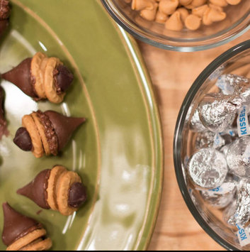 Photo of Hershey's Kisses Creamy Milk Chocolate uploaded by Cristina M.