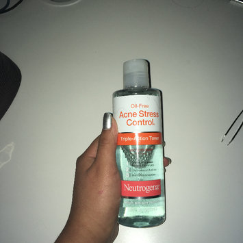 Photo of Neutrogena® Oil-Free Acne Stress Control® Triple-Action Toner uploaded by Andrea M.