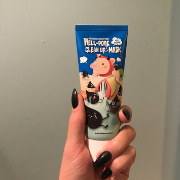 Photo of Elizavecca Hell-Pore Clean Up Mask uploaded by Nora N.