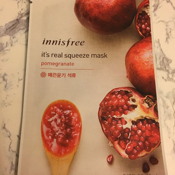 Photo of Innisfree It's Real Squeeze Mask 5pcs (Pomegranate) uploaded by Camille O.