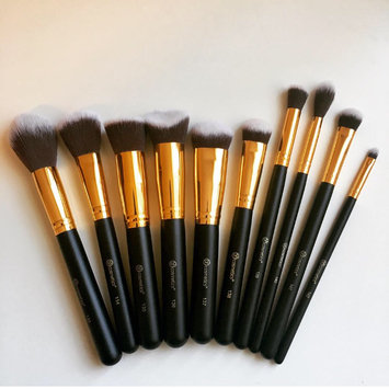 Photo of BH Cosmetics Sculpt and Blend 10 Piece Brush Set uploaded by Luz T.