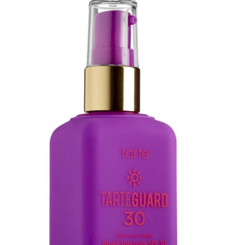 Photo of tarte tarteguard 30 sunscreen lotion Broad Spectrum SPF 30 uploaded by Gaby L.