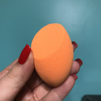 Photo of real techniques Miracle Complexion Sponge™ uploaded by Gabriella O.