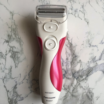 Photo of Panasonic Close Curves 3-Blade Wet/Dry Ladies Shaver uploaded by Maira T.
