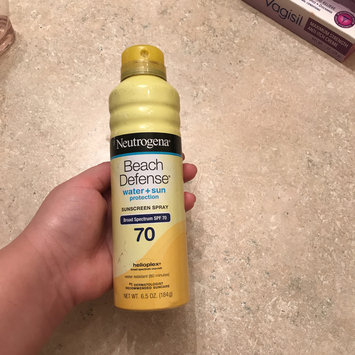 Photo of Neutrogena® Beach Defense® Water + Sun Protection Sunscreen Spray Broad Spectrum SPF 70 uploaded by Diana H.