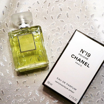 Photo of CHANEL N°19 Eau De Parfum Spray uploaded by Aline B.