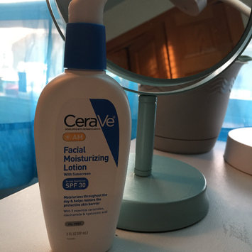 Photo of CeraVe AM Facial Moisturizing Lotion uploaded by Isabelle B.