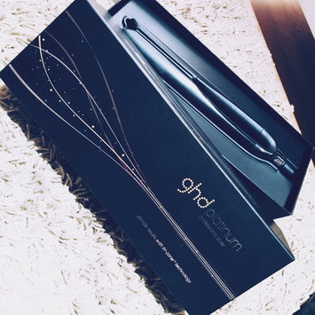 Photo of Ghd Professiona ghd Platinum Styler, Tri-Zone Technology, 1 Inch Plate, Black uploaded by Roneta P.