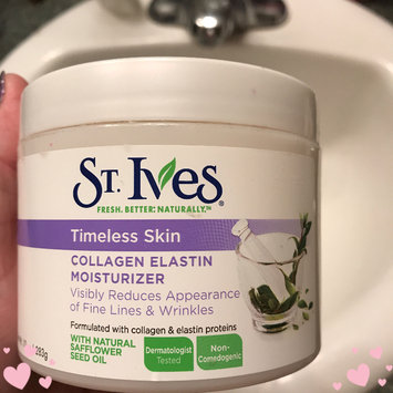 Photo of St. Ives Renewing Collagen Elastin Moisturizer uploaded by Mary P.