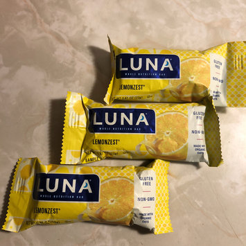 Photo of Luna Lemonzest Nutrition Bar uploaded by Widienne B.