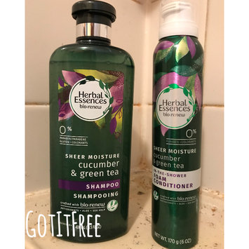 Photo of Herbal Essences Cucumber & Green Tea Foam Conditioner uploaded by Yesenia D.
