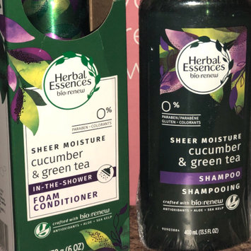 Photo of Herbal Essences Cucumber & Green Tea Foam Conditioner uploaded by Michelle P.
