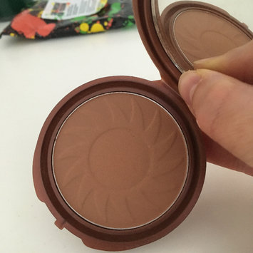Photo of NYC Smooth Skin Bronzing Face Powder uploaded by Tania B.