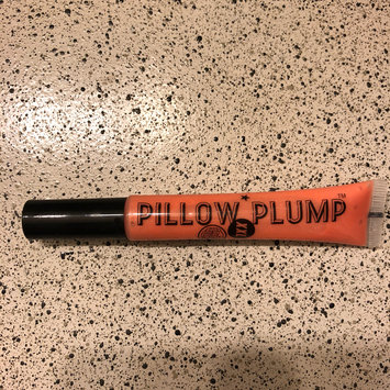 Photo of Soap & Glory Sexy Mother Pucker(TM) Pillow Plump(TM) XXL Coy Toy 0.33 oz uploaded by Krysteena L.