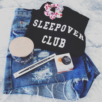 Photo uploaded to bareMinerals Deluxe Original Foundation Collector's Edition by karen P.
