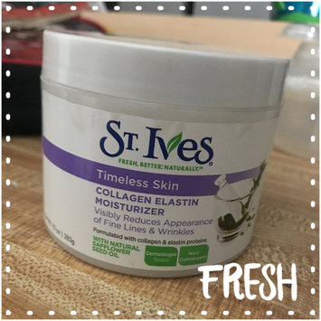 Photo of St. Ives Renewing Collagen Elastin Moisturizer uploaded by Blanca V.