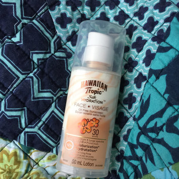 Photo of Hawaiian Tropic® Silk Hydration Weightless SPF 30 Face Sunscreen uploaded by Kimberley P.
