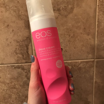 Photo of eos™ Ultra Moisturizing Shave Cream Pomegranate Raspberry uploaded by Nicole R.