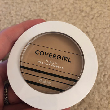 Photo of COVERGIRL Vitalist Healthy Setting Powder uploaded by Karine T.