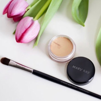 Photo of Mary Kay® Cream Eye Color/Concealer Brush uploaded by Keila C.