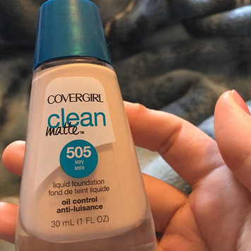 Photo uploaded to COVERGIRL Clean Matte Liquid Foundation by Brianna P.