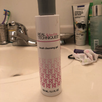 Photo of Real Techniques Gel Brush Cleanser uploaded by Si C.
